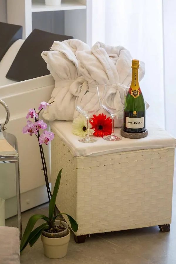Palazzo Bruca Catania Bed & Breakfast