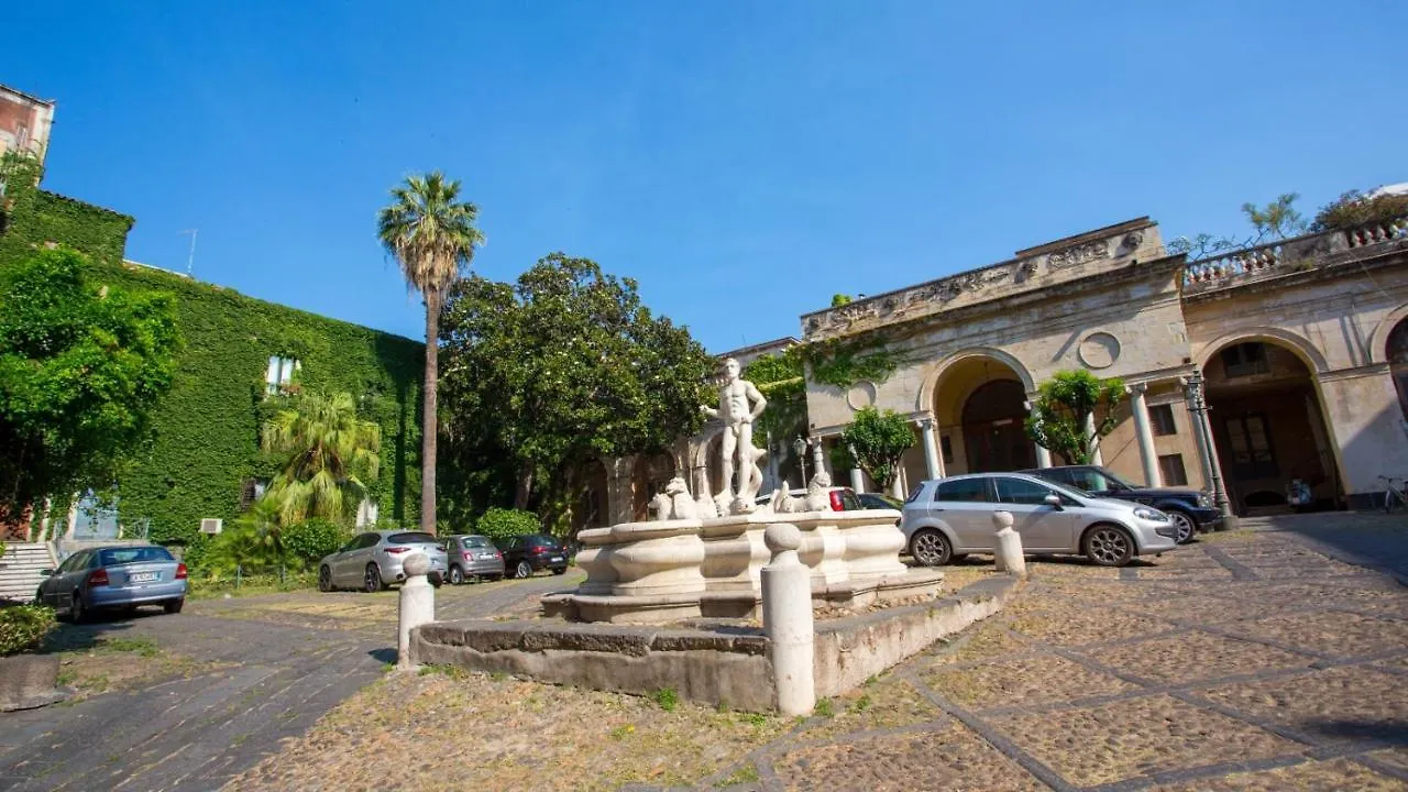 Palazzo Bruca Catania Bed & Breakfast