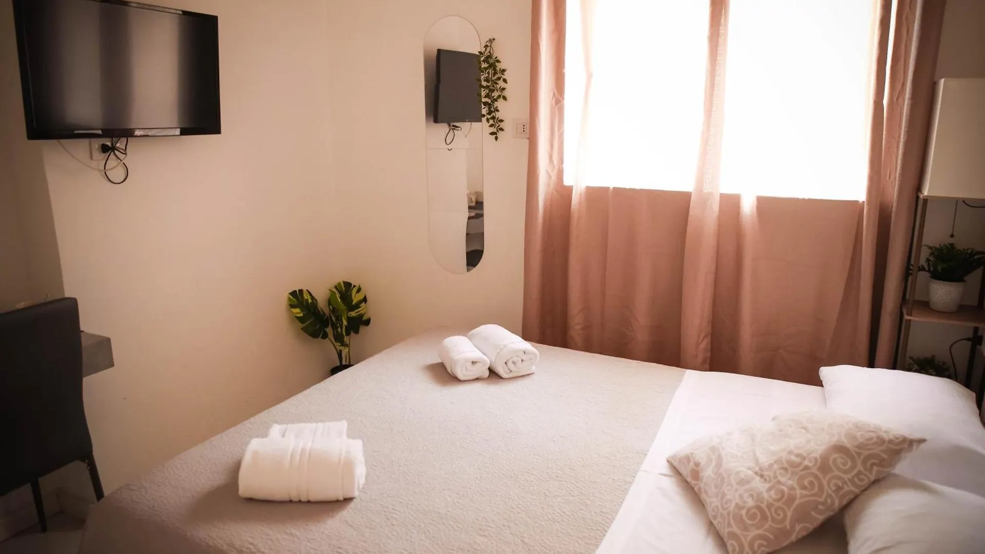 Palazzo Bruca Catania Bed & Breakfast