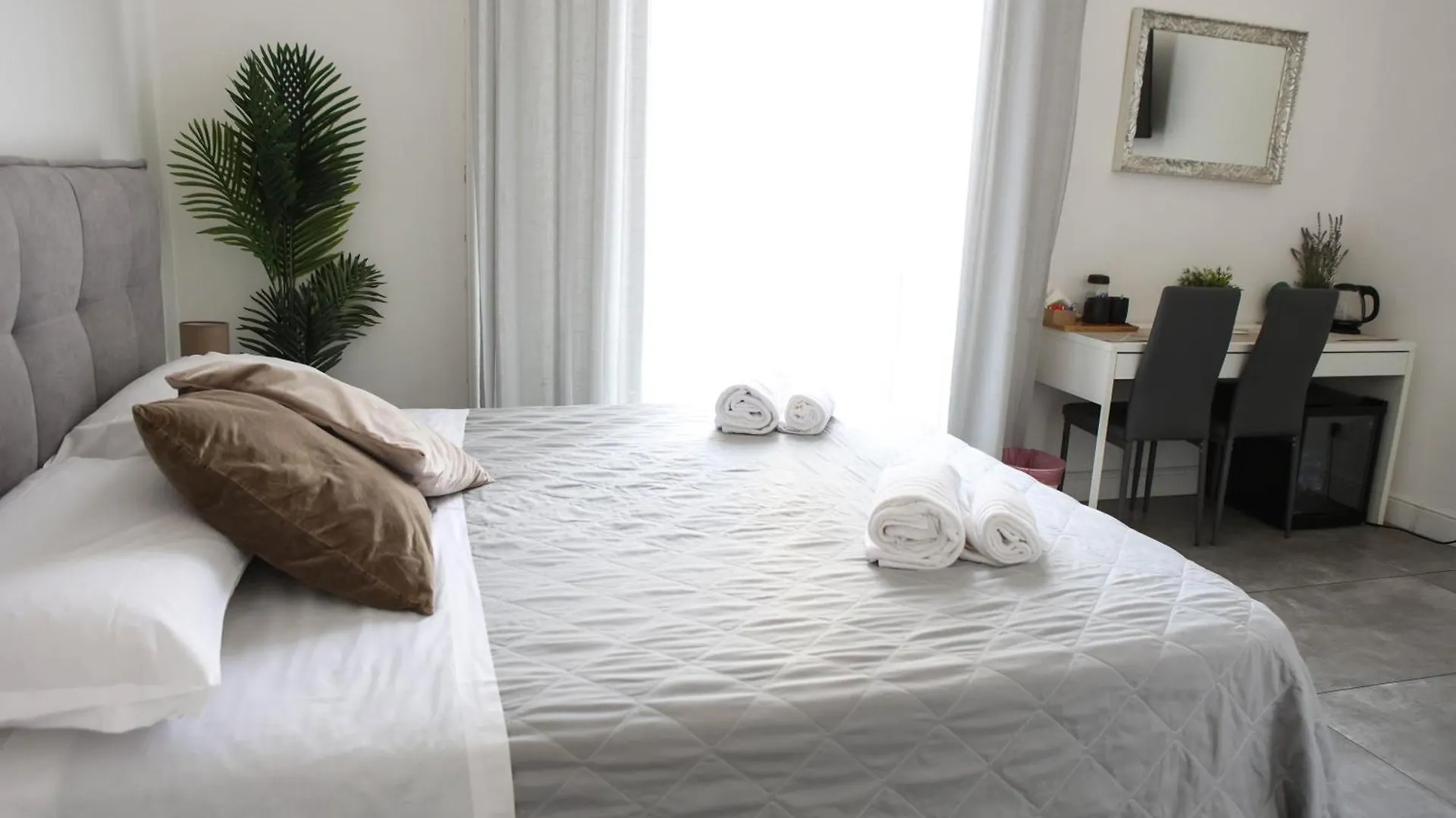 Palazzo Bruca Catania Bed & Breakfast 3*,  Italy