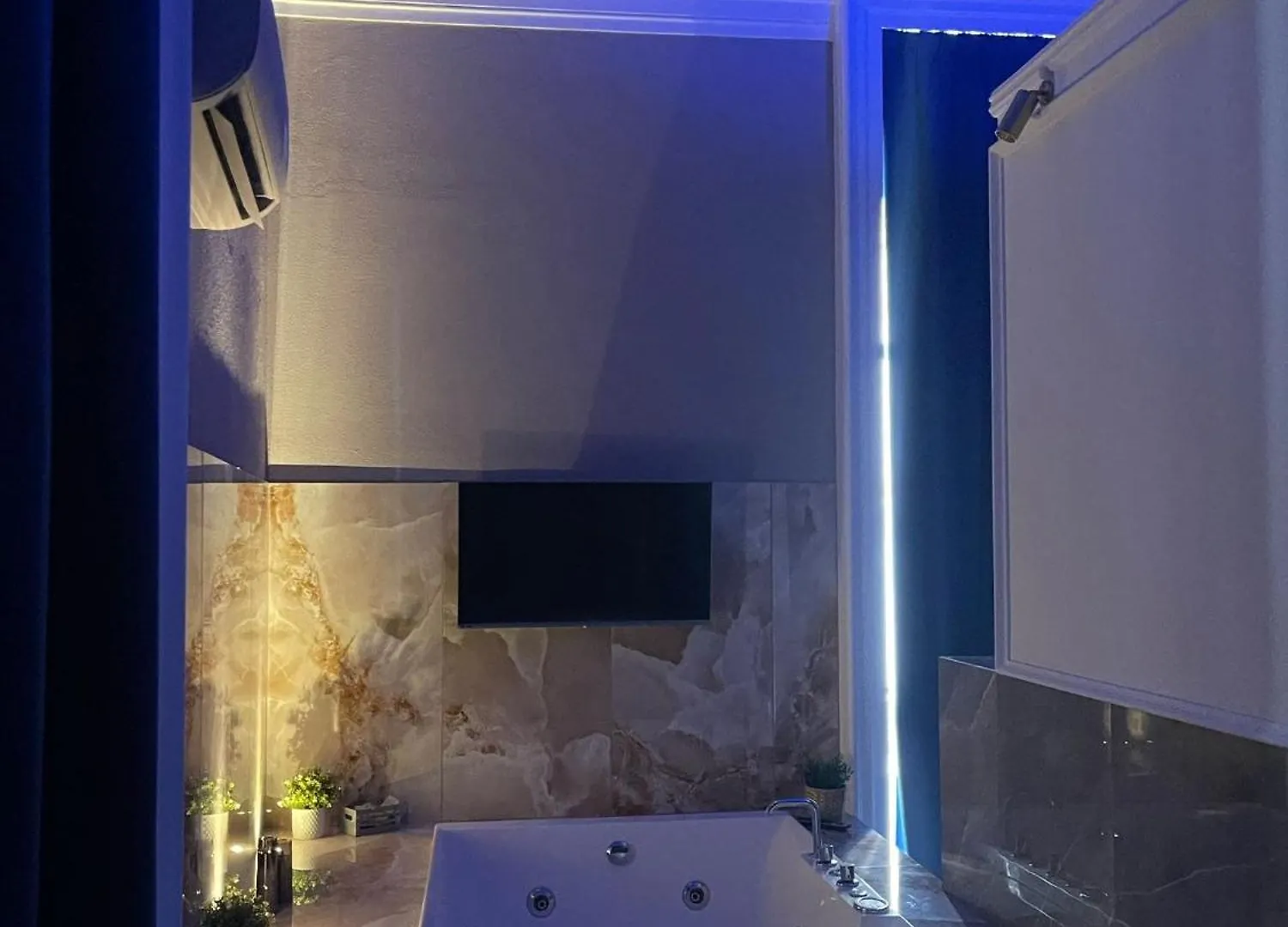 Palazzo Bruca Catania Bed & Breakfast Italy