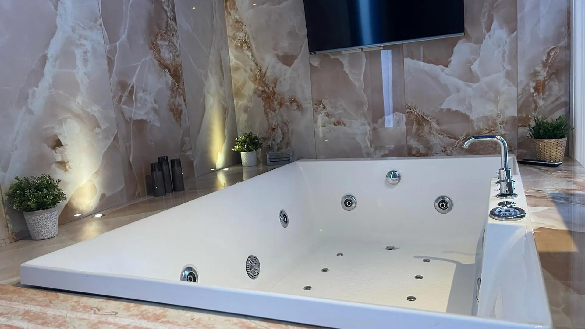 Palazzo Bruca Catania Bed & Breakfast