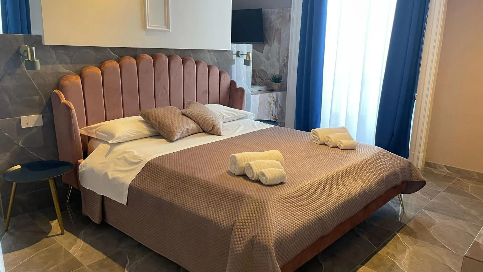 Palazzo Bruca Catania Bed & Breakfast Italy