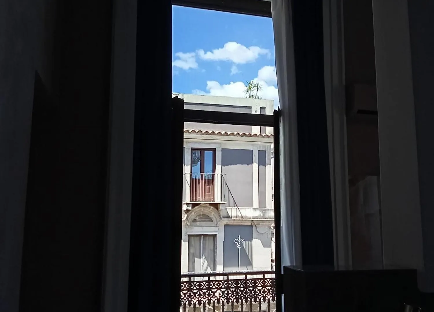 Palazzo Bruca Catania Bed & Breakfast
