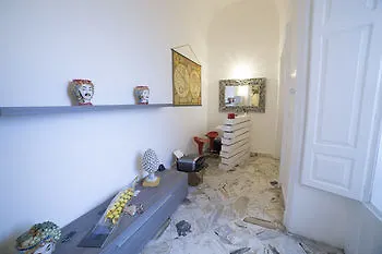 Palazzo Bruca Catania Bed & Breakfast