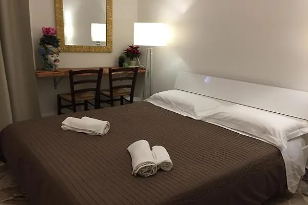B&B Palazzo Bruca Aeroporto di Catania Fontana Rossa Italia